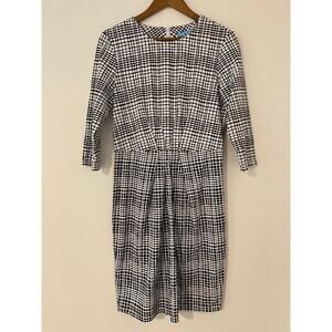 J McLaughlin Black White Pleated Front 3/4 Sleeve Business Casual Classic Dress